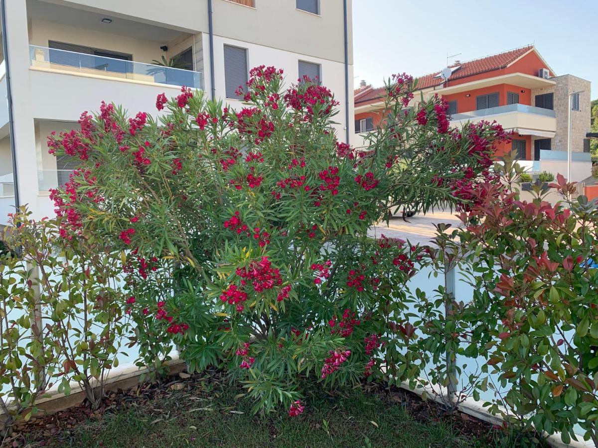 Villa Karen Vodice Grgurev Ante Kukure 93 ภายนอก รูปภาพ